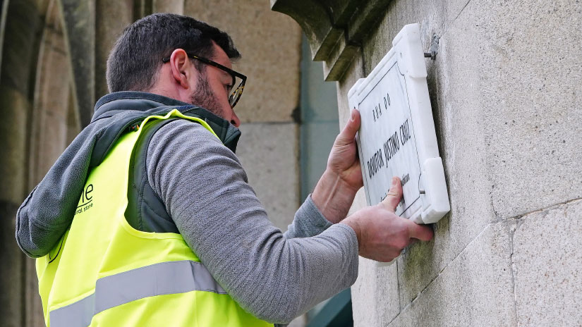 Braga renova centro histórico com novas placas toponímicas